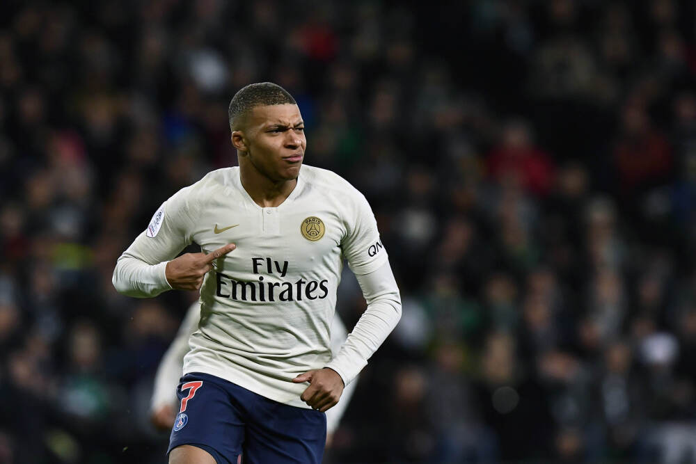 给小朋友一些建议？亨德森：尽情摔倒、疯一点，我就是被逼出来的